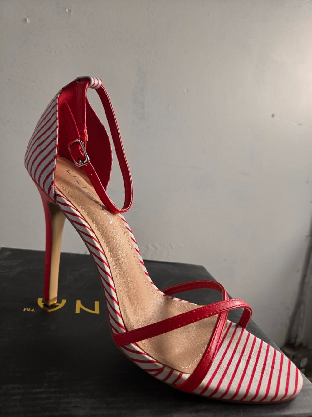 Liliana HEATHER-31 dress sandals, Sz 10